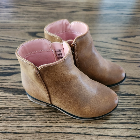 Cat & Jack Toddler Boot Lot - Picture 14 of 16